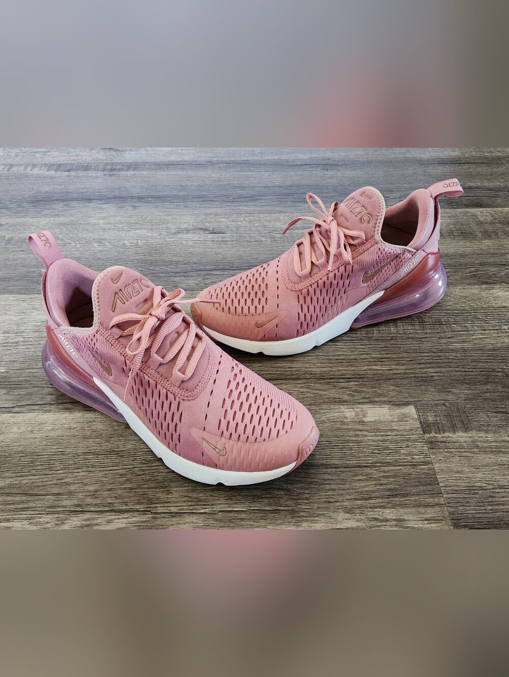 **EXCELLENT** Nike Airmax Air Max 270 Sz 9.5 Rust Pink Metallic Red Bronze Sail